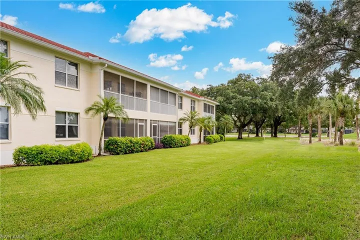 650  Lalique  CIR, Naples, FL 34119