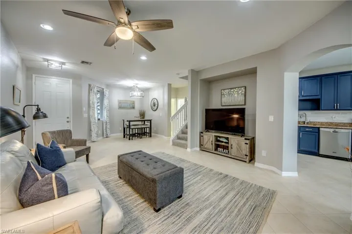 9959  Chiana  CIR, Fort Myers, FL 33905