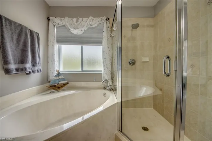9959  Chiana  CIR, Fort Myers, FL 33905