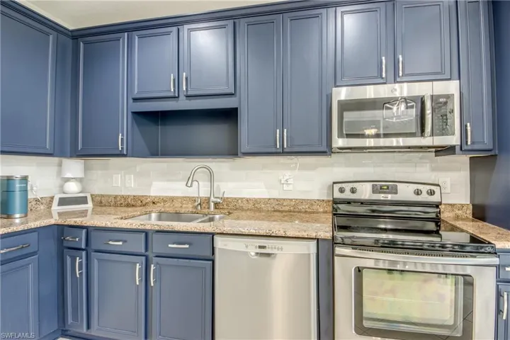 9959  Chiana  CIR, Fort Myers, FL 33905