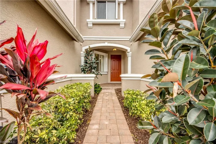 9959  Chiana  CIR, Fort Myers, FL 33905