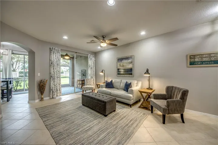 9959  Chiana  CIR, Fort Myers, FL 33905