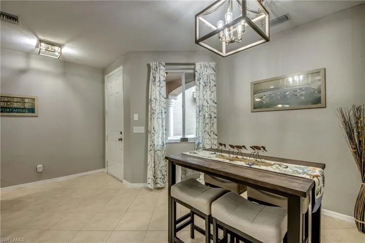 9959  Chiana  CIR, Fort Myers, FL 33905
