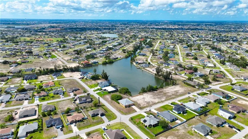 1313 Nw 20th Ct, Cape Coral, Florida 33993