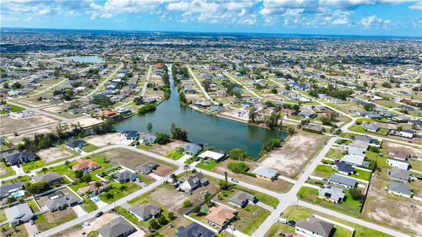 1313 Nw 20th Ct, Cape Coral, Florida 33993