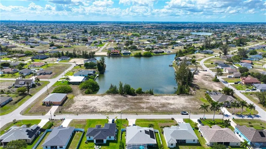 1313 Nw 20th Ct, Cape Coral, Florida 33993