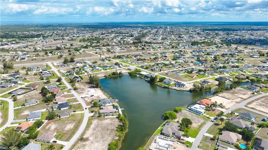 1313 Nw 20th Ct, Cape Coral, Florida 33993