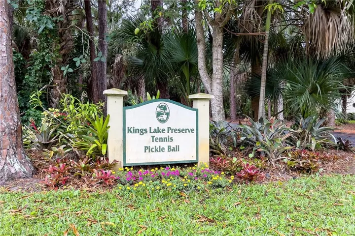 Kings lake preserve features a dog walking path