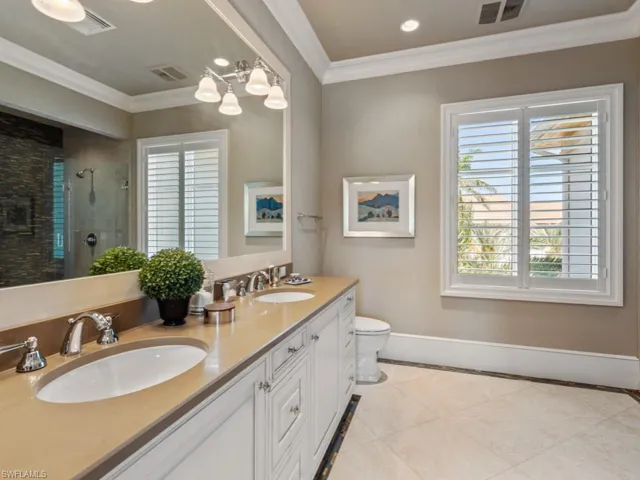 2nd floor guest suite 4 bathroom