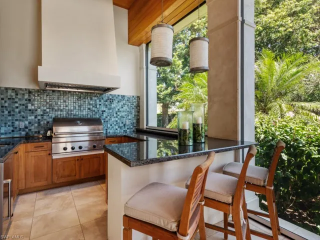 Outdoor kitchen