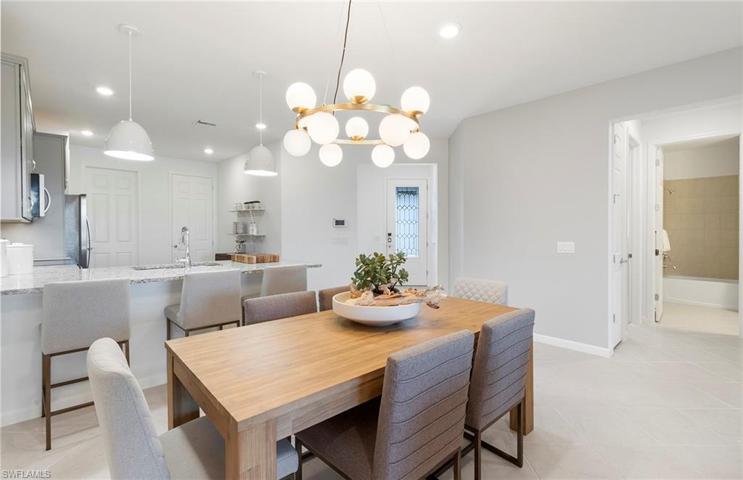 Photos are for illustration purposes only, options may vary.  Photos of model home.