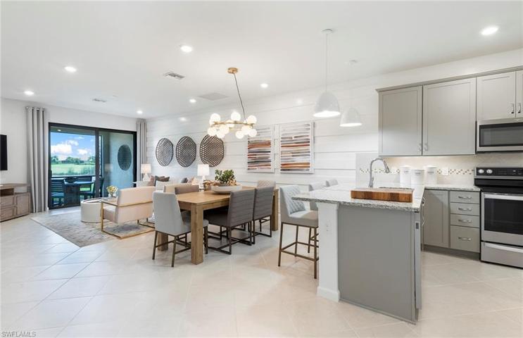 Photos are for illustration purposes only, options may vary.  Photos of model home.