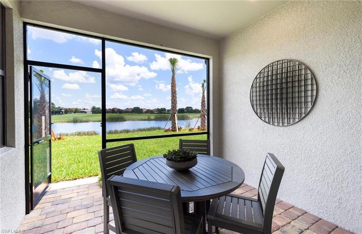 Photos are for illustration purposes only, options may vary.  Photos of model home.