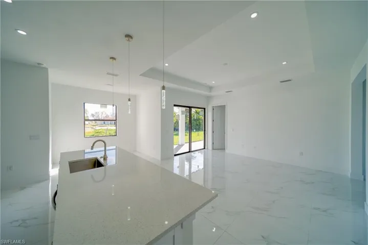 1219 NE 19th PL, CAPE CORAL FL 33909