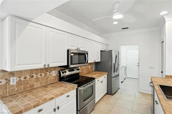 10826 Fulmar Ct, Naples, Florida 34119