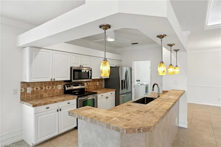 10826 Fulmar Ct, Naples, Florida 34119