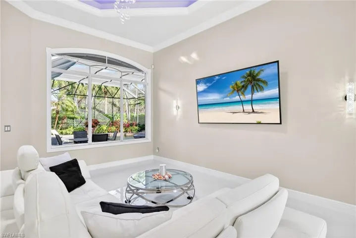 Perfect space for movie watching or enjoying relaxing views of private lanai.