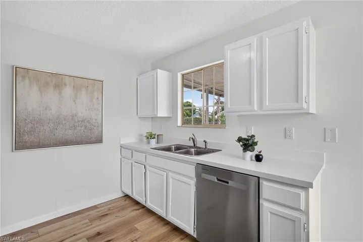9076 Shaddock Rd W, Fort Myers, Florida 33967