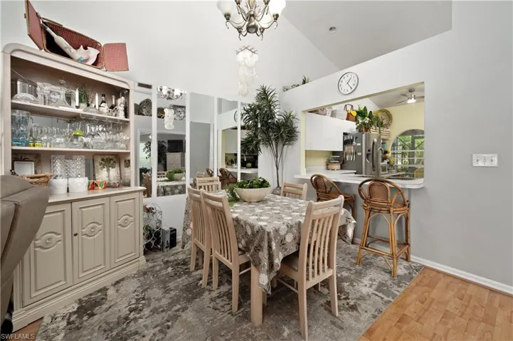 6132  Thresher  DR, Naples, FL 34112