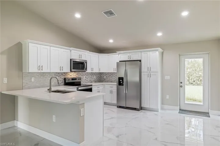 128 Sanborn Dr, Lehigh Acres, Florida 33972