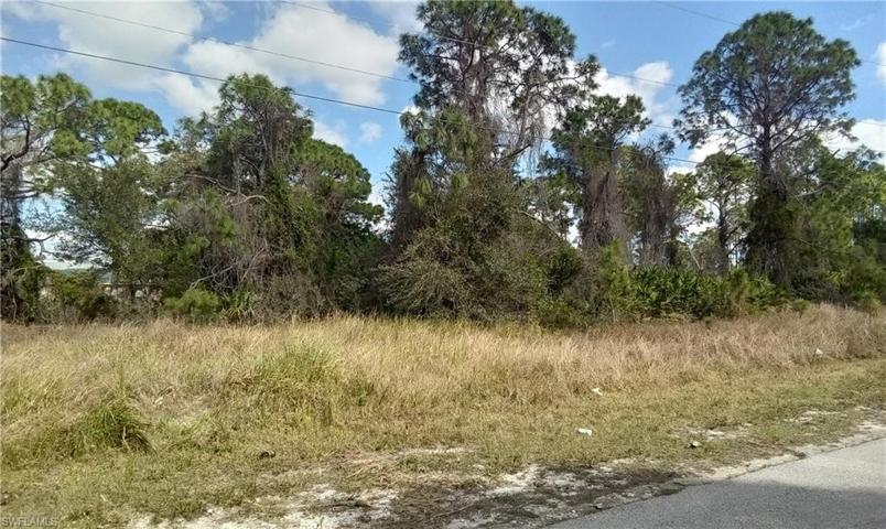 745-747  Meadow  RD, Lehigh Acres, FL 33973
