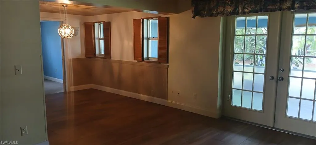 Dining Area and Doors to Lanai