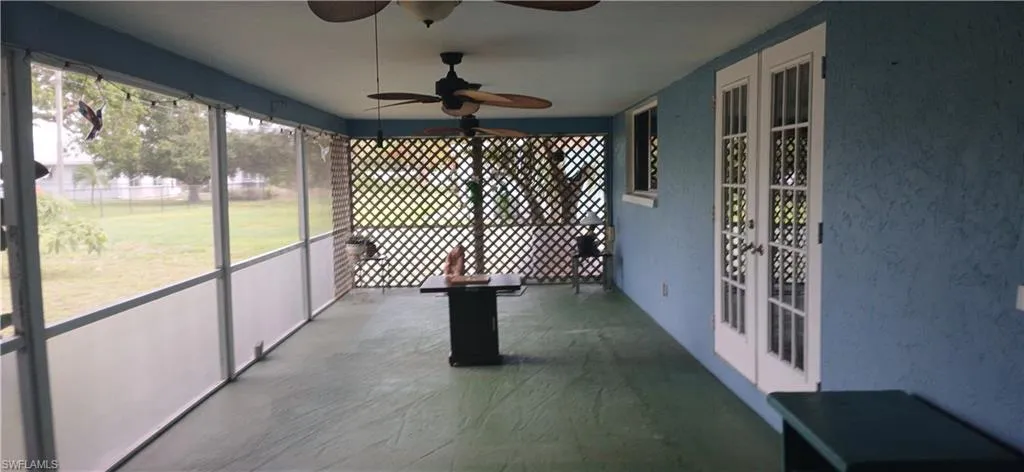 Large Lanai