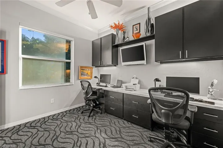 Office space/bedroom 4