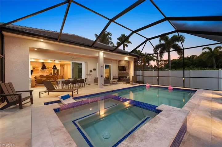 819 91st Ave N, Naples, Florida 34108