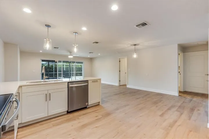 Large Kitchen