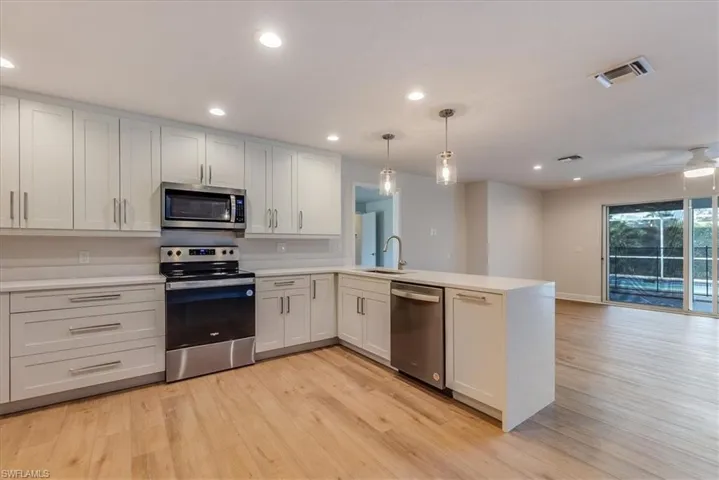Peninsula Island overlooking family room