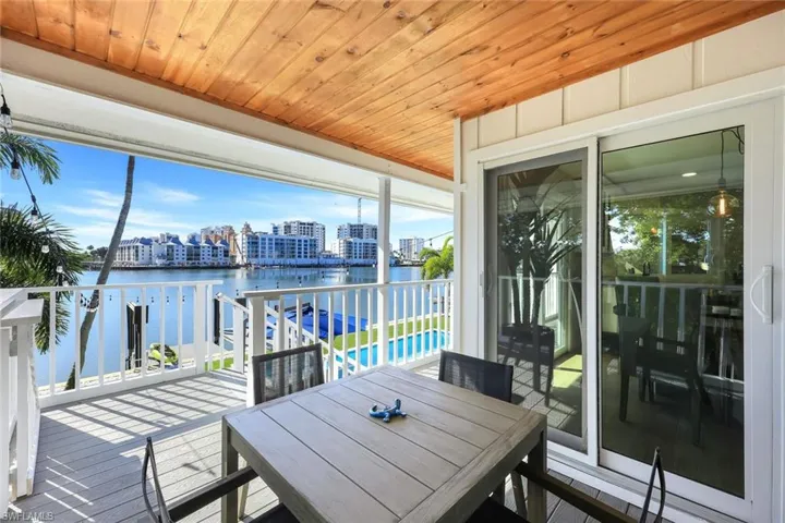 336 Oak Ave, Naples, Florida 34108