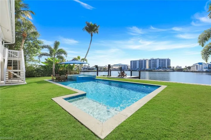 336 Oak Ave, Naples, Florida 34108