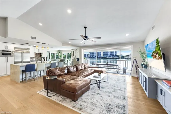 336 Oak Ave, Naples, Florida 34108