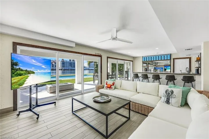 336 Oak Ave, Naples, Florida 34108