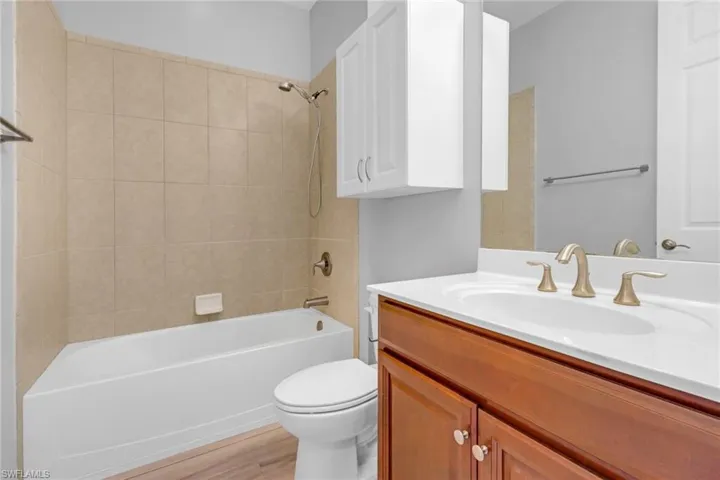 232 Destiny Cir, Cape Coral Fl 33990