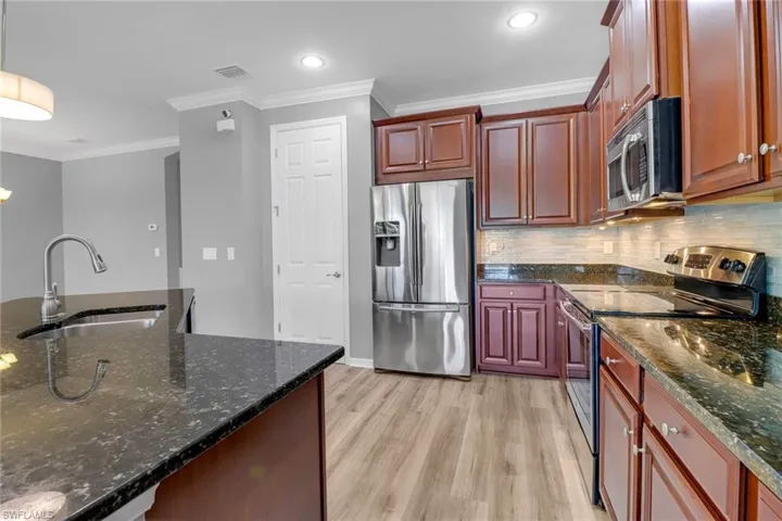 232 Destiny Cir, Cape Coral Fl 33990