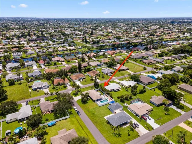 1319 SE 19th  LN, Cape Coral, FL 33990