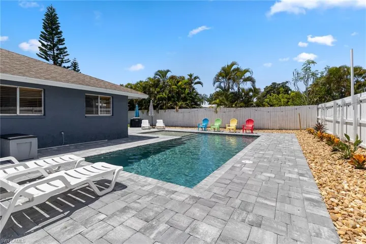 1319 SE 19th  LN, Cape Coral, FL 33990