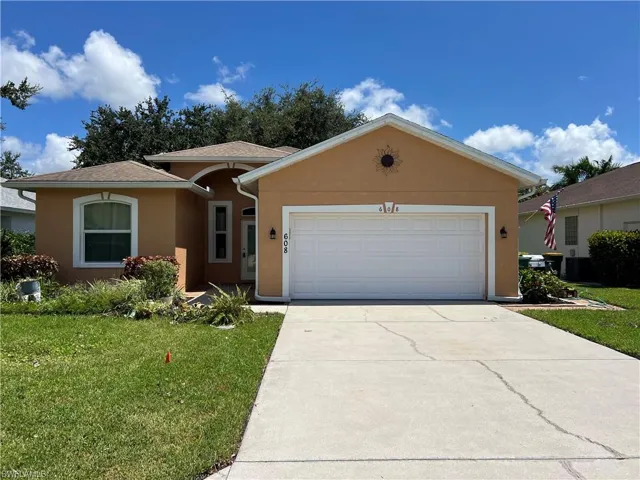 608 Crossfield Cir, Naples, Florida 34104