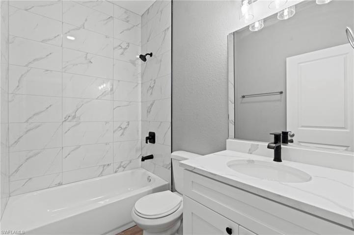 7273  David  BLVD, PORT CHARLOTTE, FL 33981
