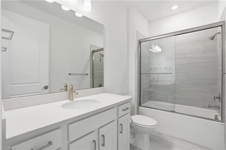 2139 Freemont Way, Naples, Florida 34120