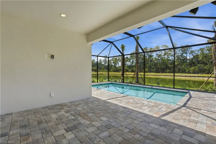 2139 Freemont Way, Naples, Florida 34120