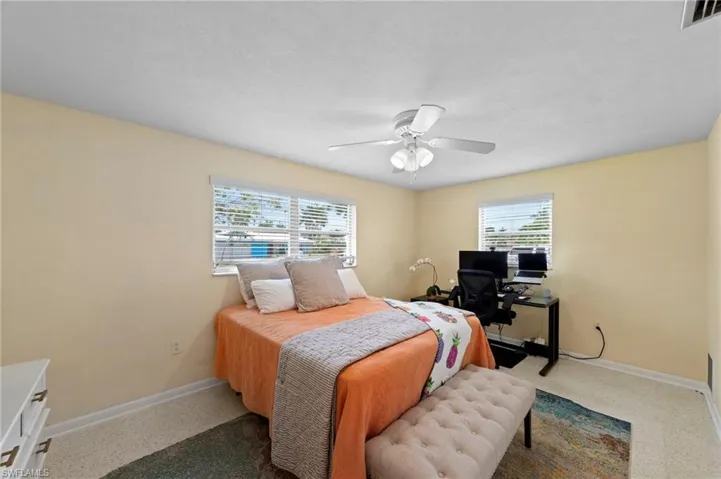 5046 Northampton Dr, Fort Myers, Florida 33919
