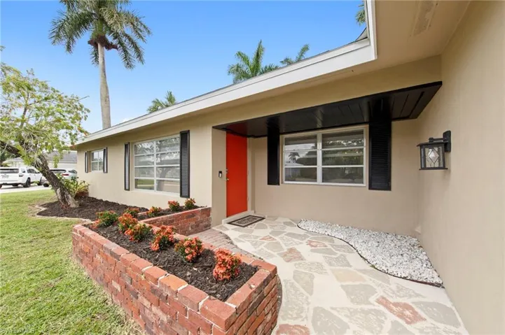 5046 Northampton Dr, Fort Myers, Florida 33919