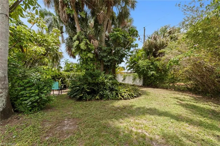 5046 Northampton Dr, Fort Myers, Florida 33919