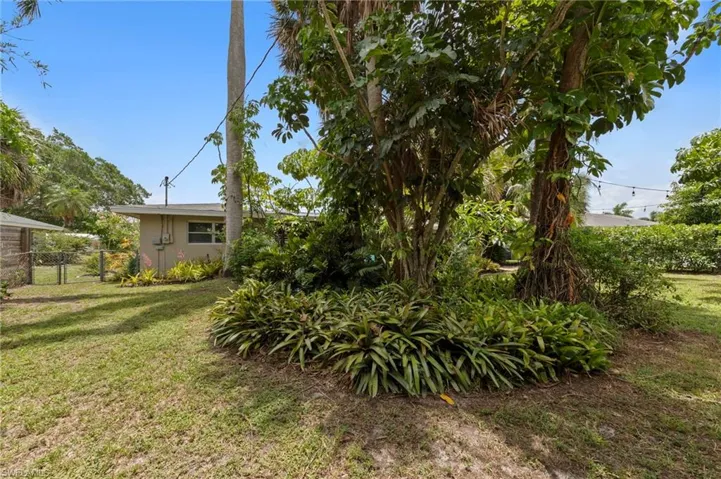 5046 Northampton Dr, Fort Myers, Florida 33919