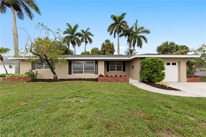 5046 Northampton Dr, Fort Myers, Florida 33919