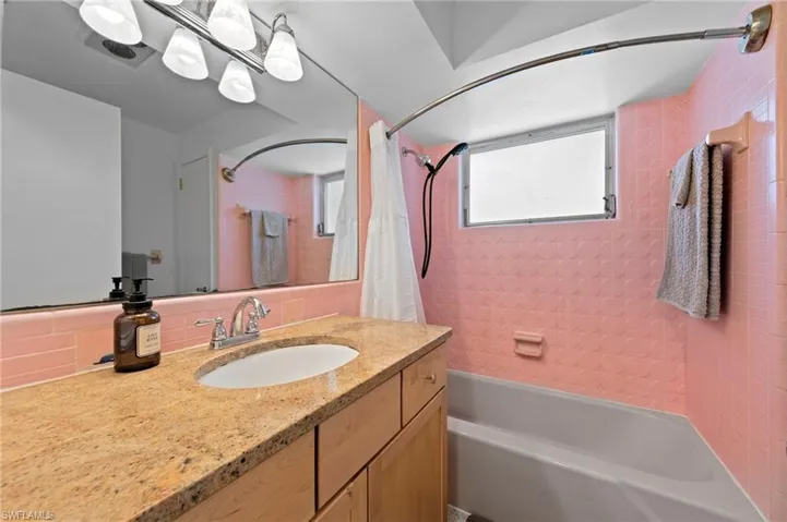 5046 Northampton Dr, Fort Myers, Florida 33919