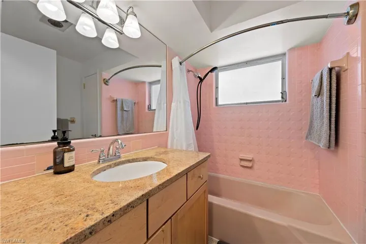 5046 Northampton Dr, Fort Myers, Florida 33919